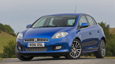 Fiat Bravo front three-quarters