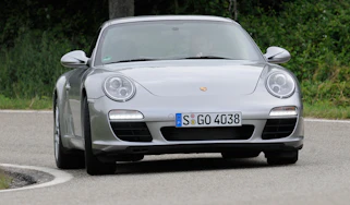 Porsche 911 (2004 - 2011) front cornering
