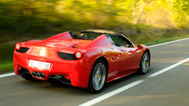 Ferrari 458 Spider rear tracking