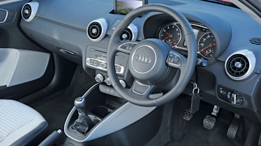 Audi A1 dash