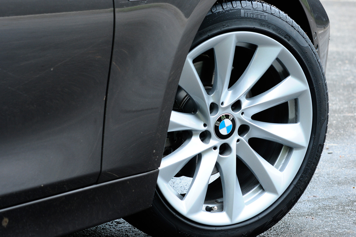 BMW 3 Series wheel
