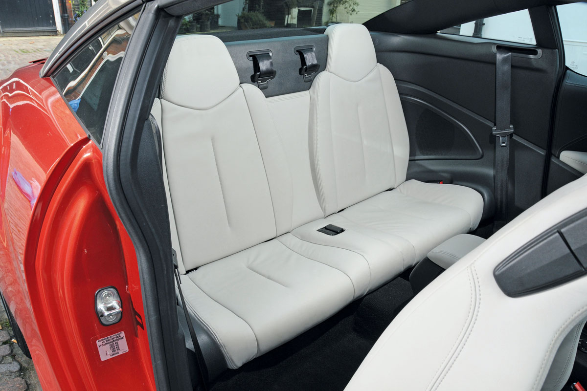 Peugeot RCZ rear seats