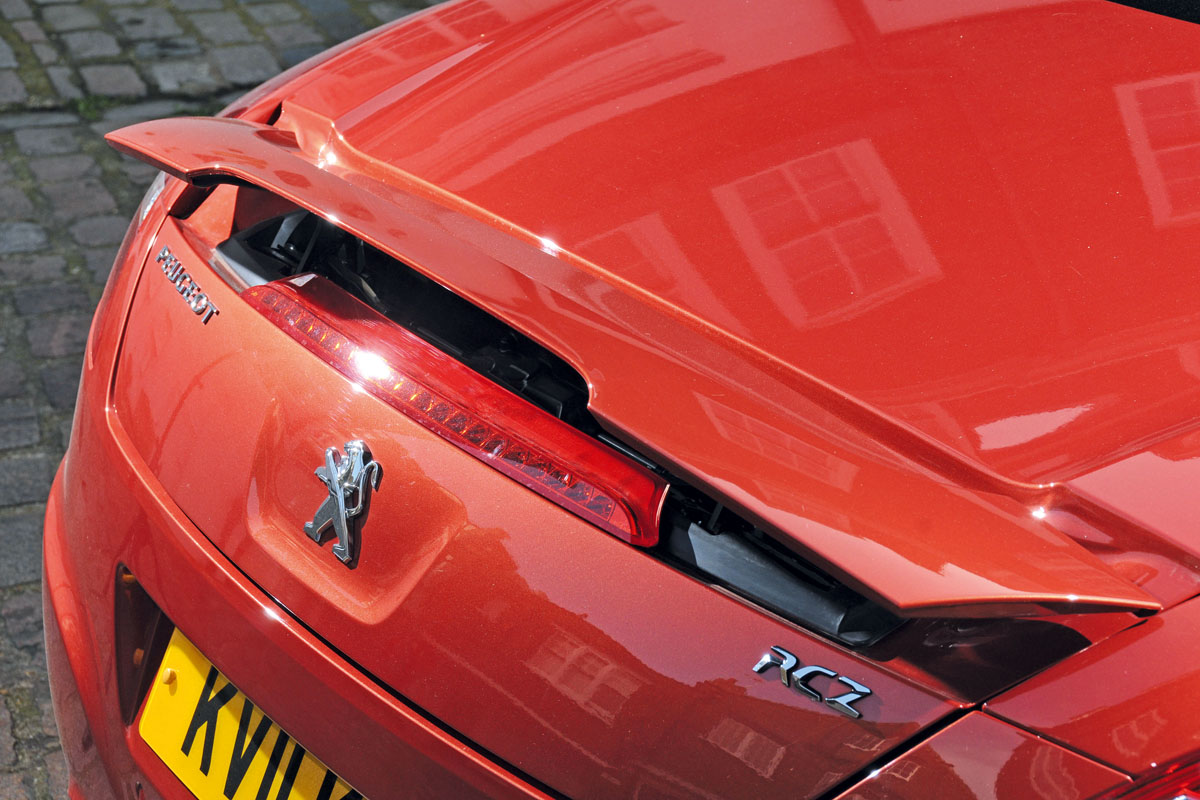 Peugeot RCZ details