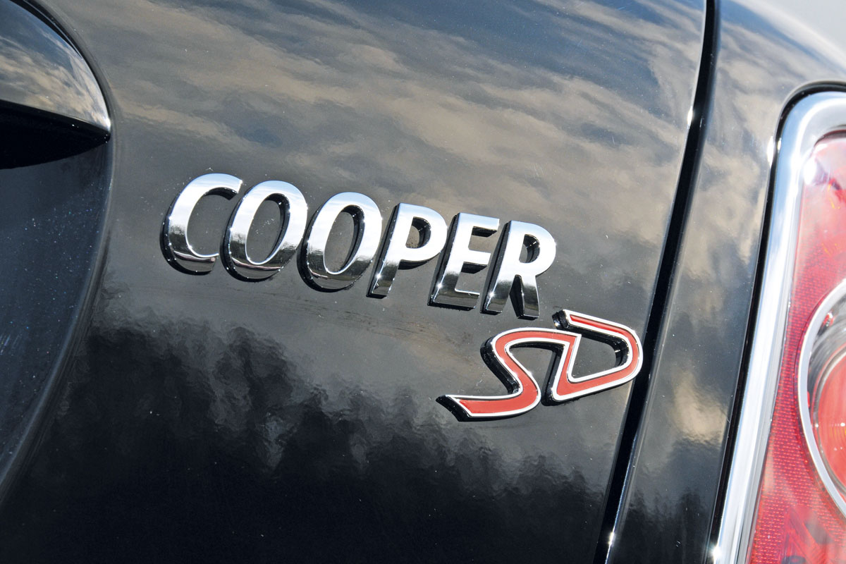 MINI Coupe Cooper SD badge