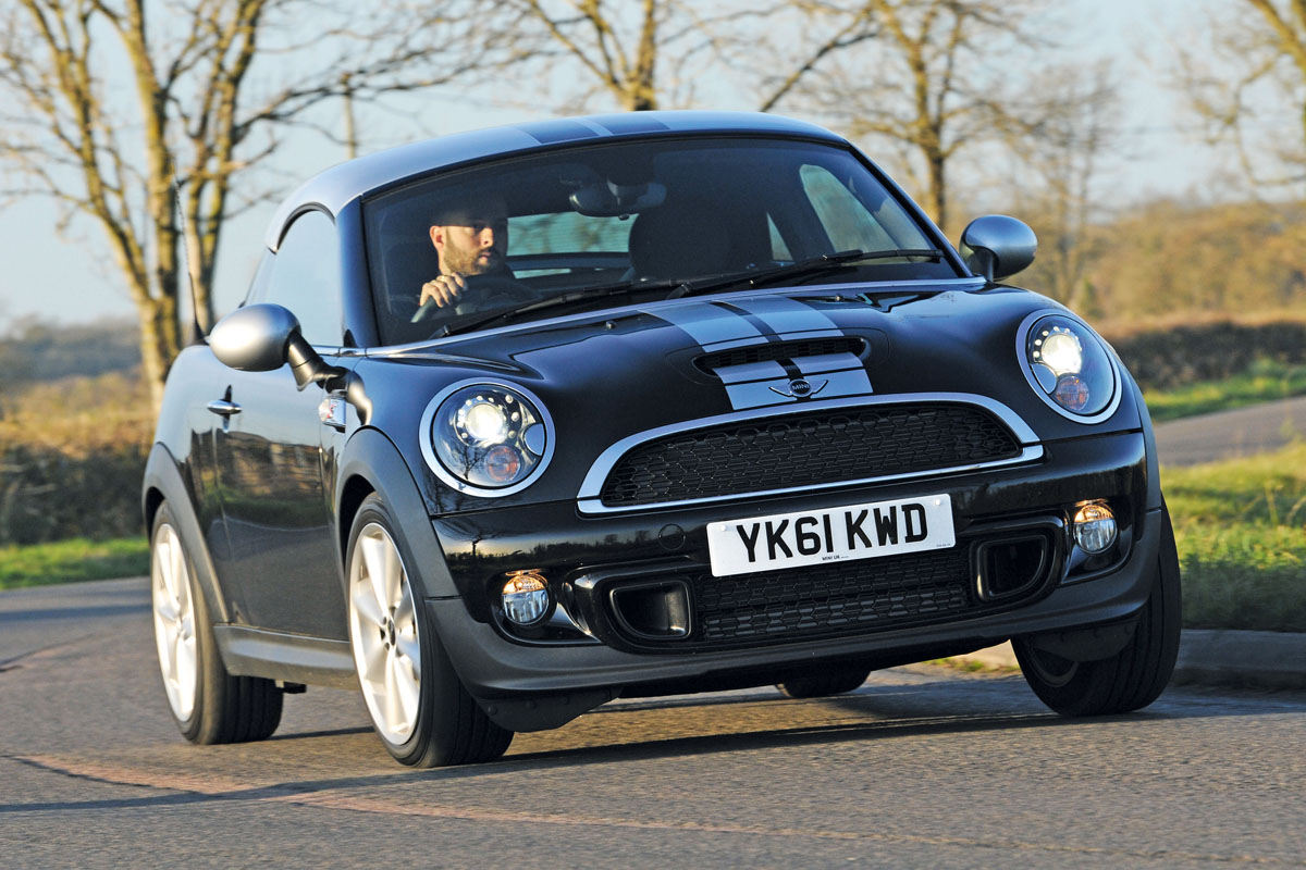 MINI Coupe Cooper SD front cornering