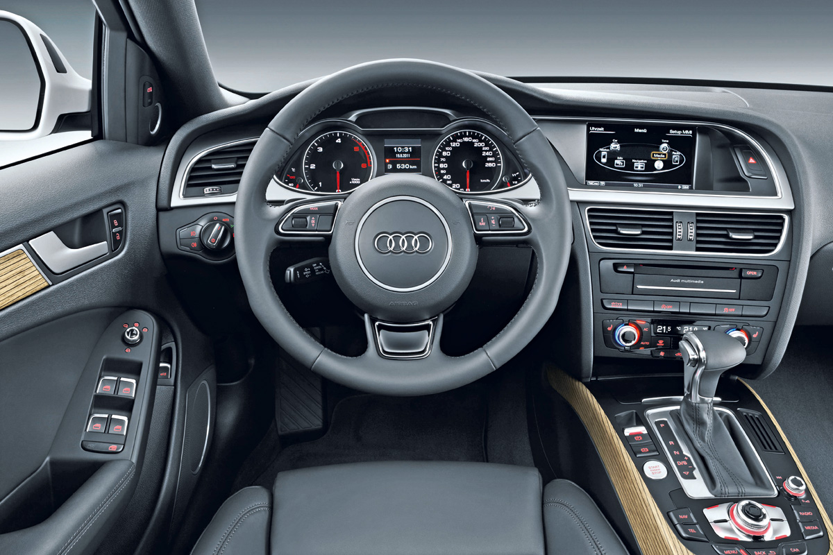 Audi A4 Avant dash