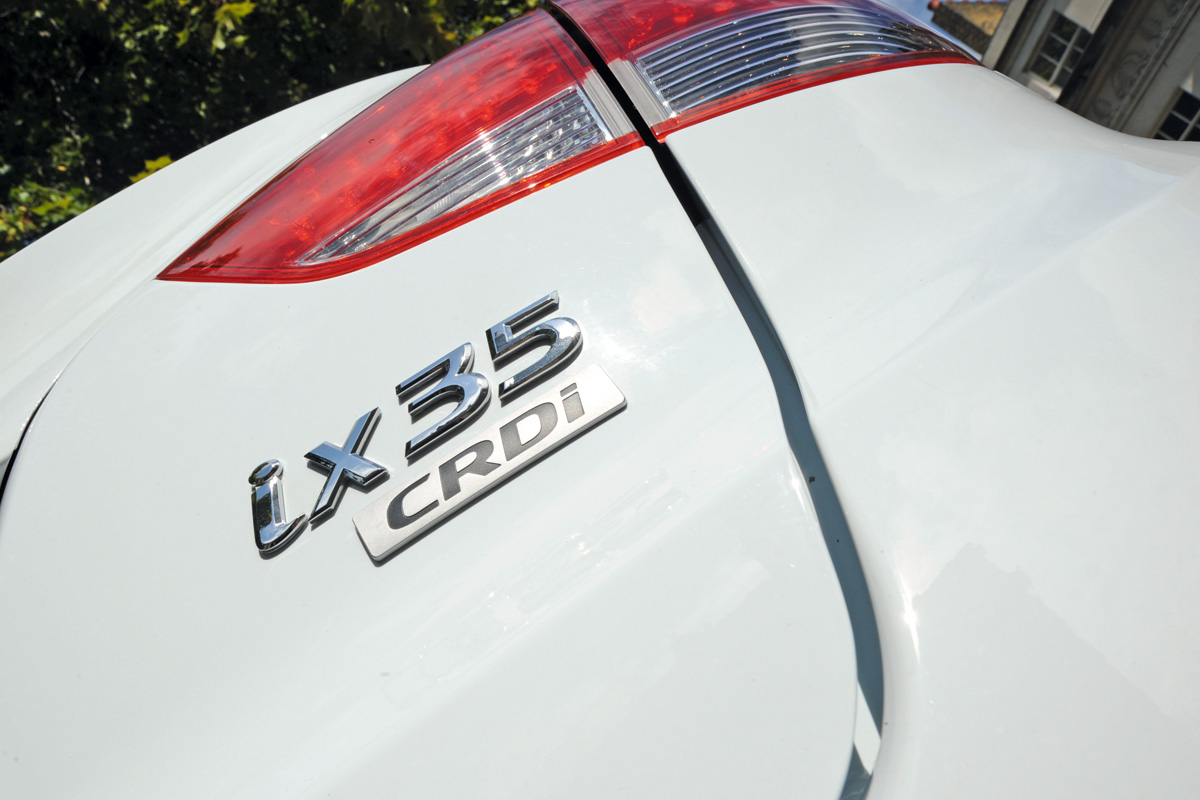 Hyundai ix35 badge