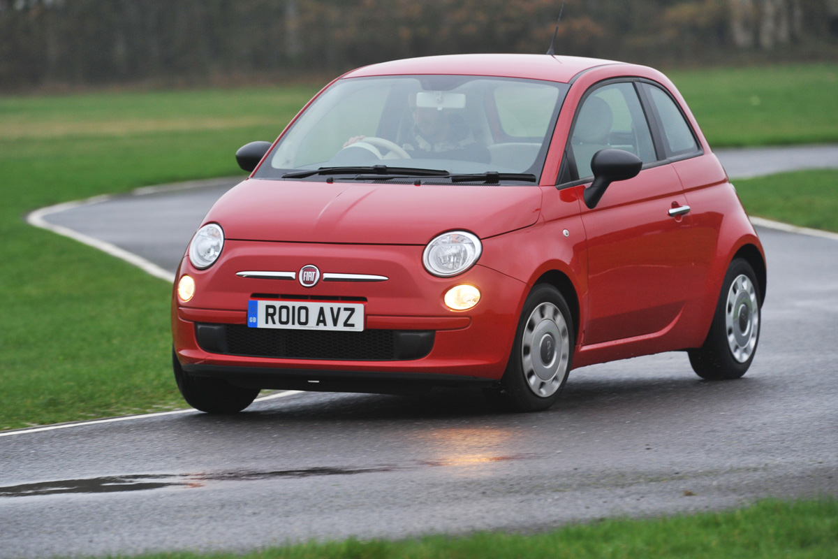Fiat 500 front cornering