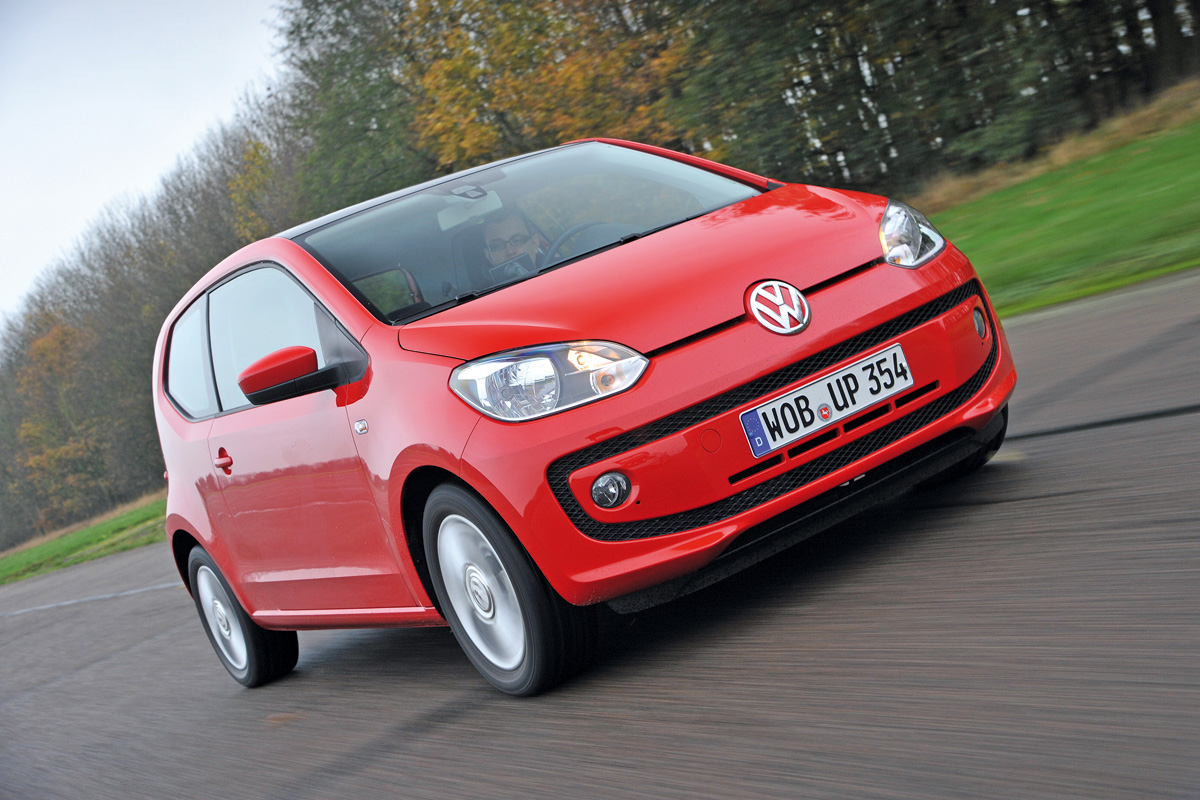 Volkswagen up! front tracking