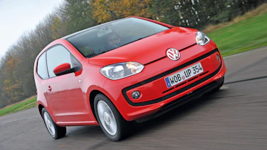 Volkswagen up! front tracking