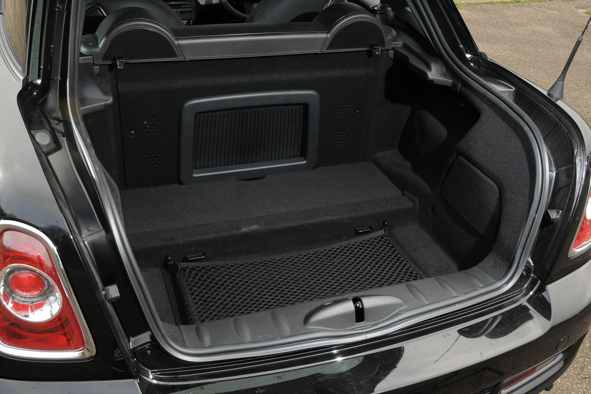 MINI Coupe Cooper SD boot