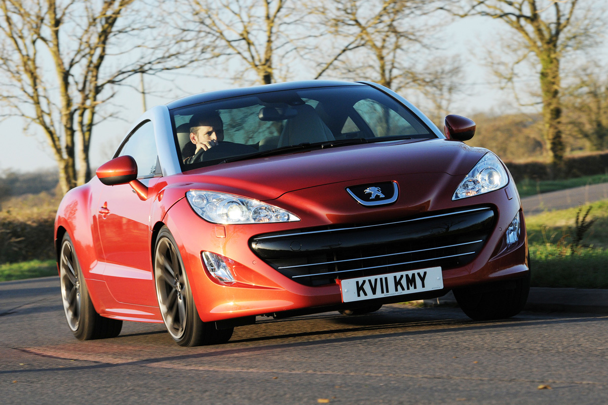 Peugeot RCZ front cornering