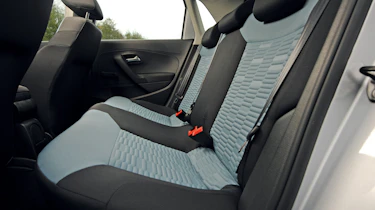 Kia Rio 1.1 CRDi ecoDynamics 2 rear seats