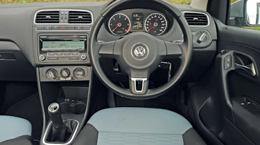 Kia Rio 1.1 CRDi ecoDynamics 2 dash