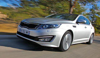 Kia Optima 1.7 CRDi front tracking