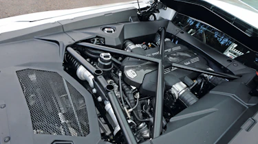 Lamborghini Aventador engine