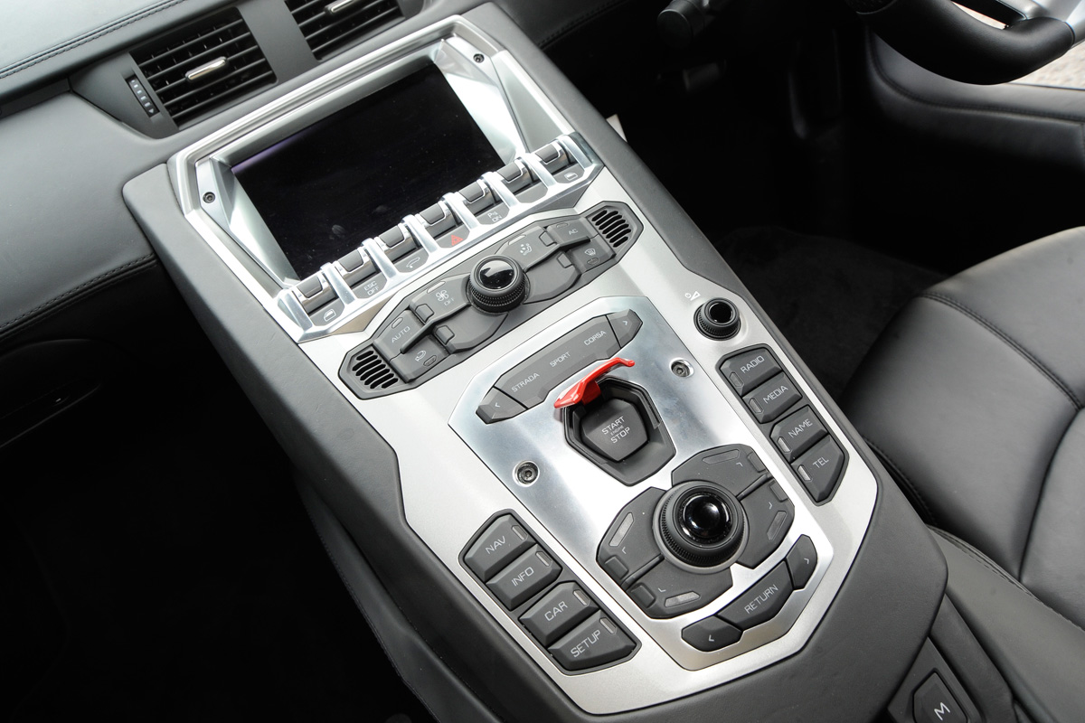 Lamborghini Aventador centre console