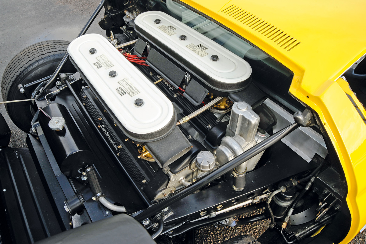 Lamborghini Miura SV engine