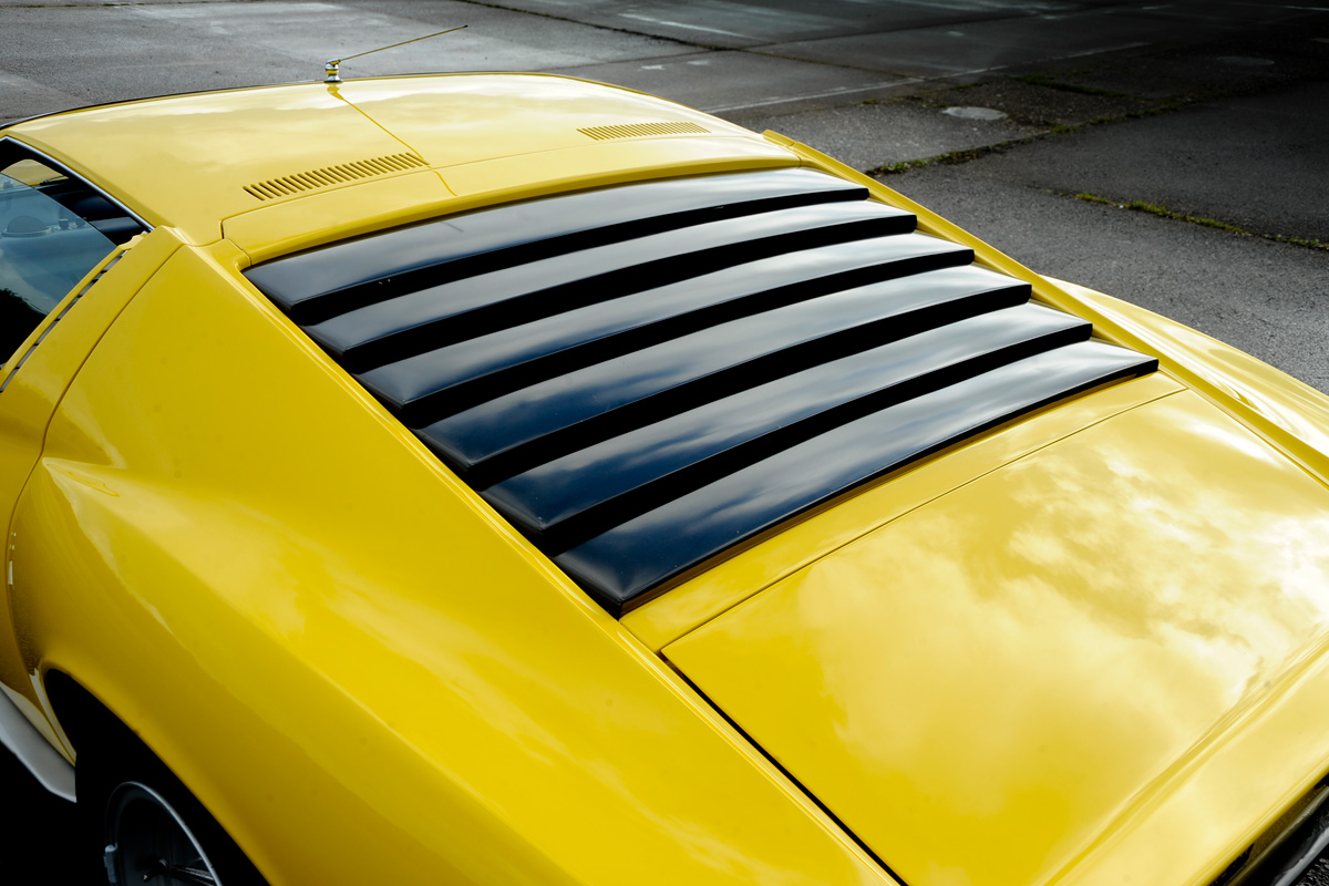 Lamborghini Miura SV detail