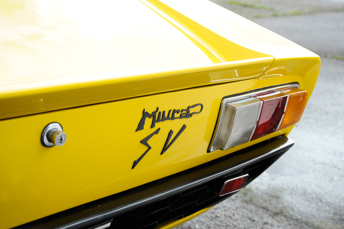 Lamborghini Miura SV badge