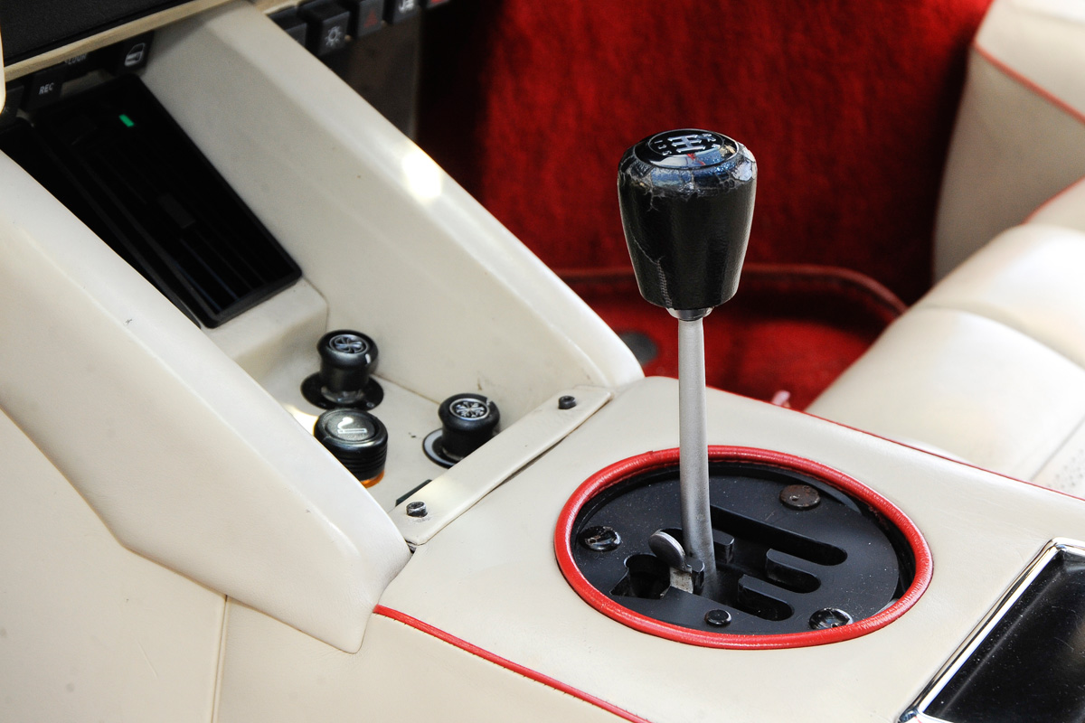 Lamborghini Countach 5000 QV gearbox