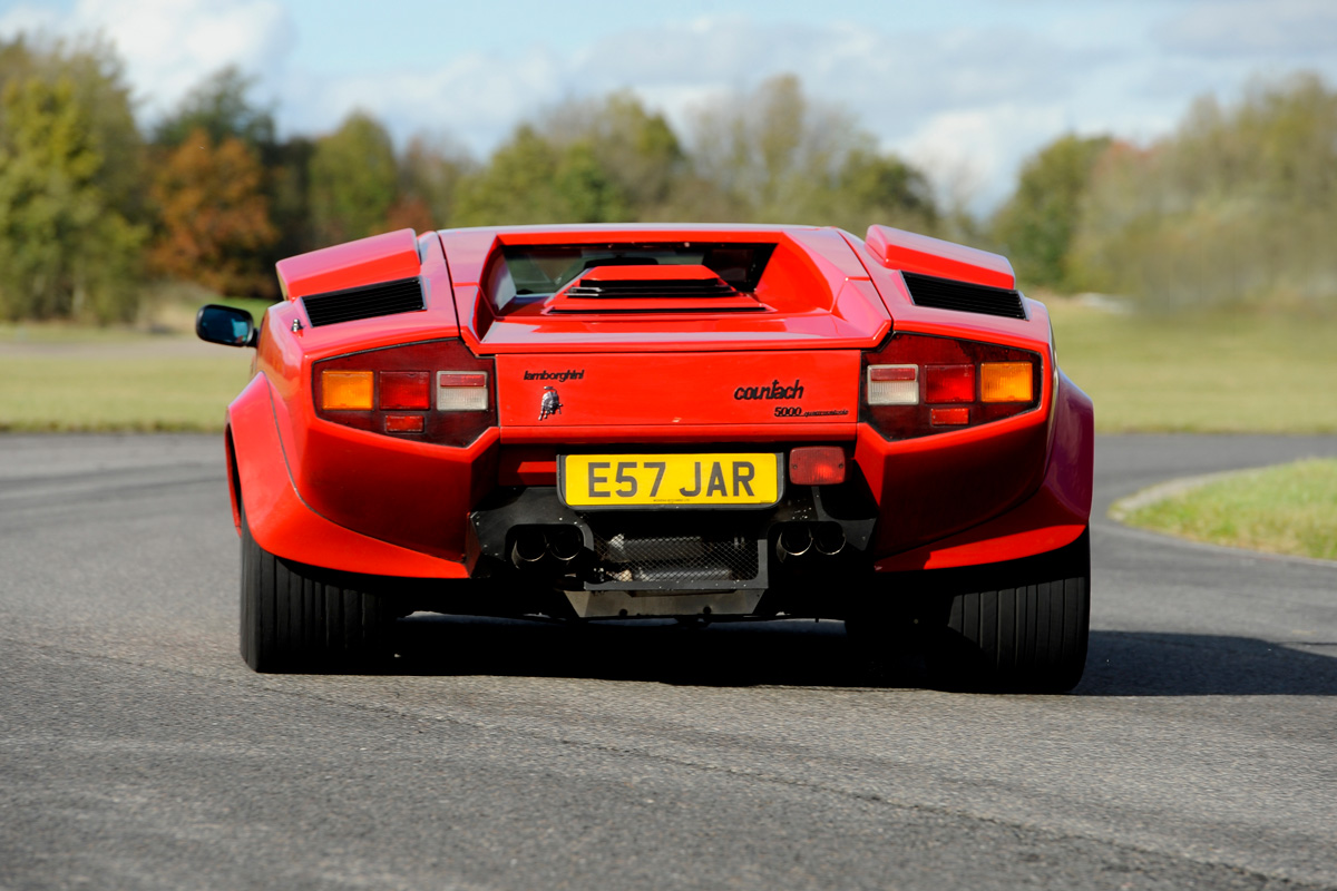 Lamborghini Countach 5000 QV rear cornering