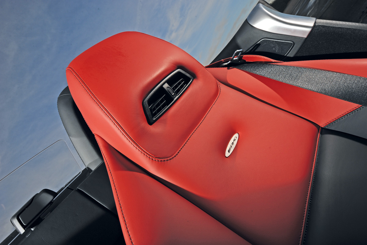 Mercedes SLS AMG Roadster seats
