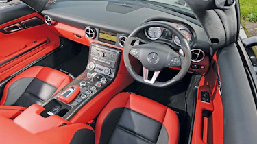 Mercedes SLS AMG Roadster dash