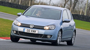 Volkswagen Golf GT 1.4 TSI 160 front cornering
