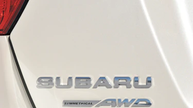 Subaru XV 2.0 petrol badge