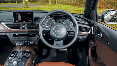 Audi A6 Avant 3.0 TDI dash
