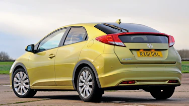 Honda Civic 2.2 i-DTEC EX GT rear three-quarters