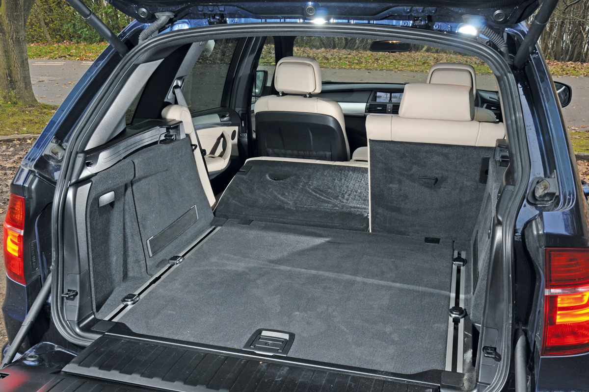 BMW X5 xDrive 30d M Sport boot