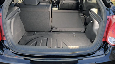 Hyundai Veloster boot