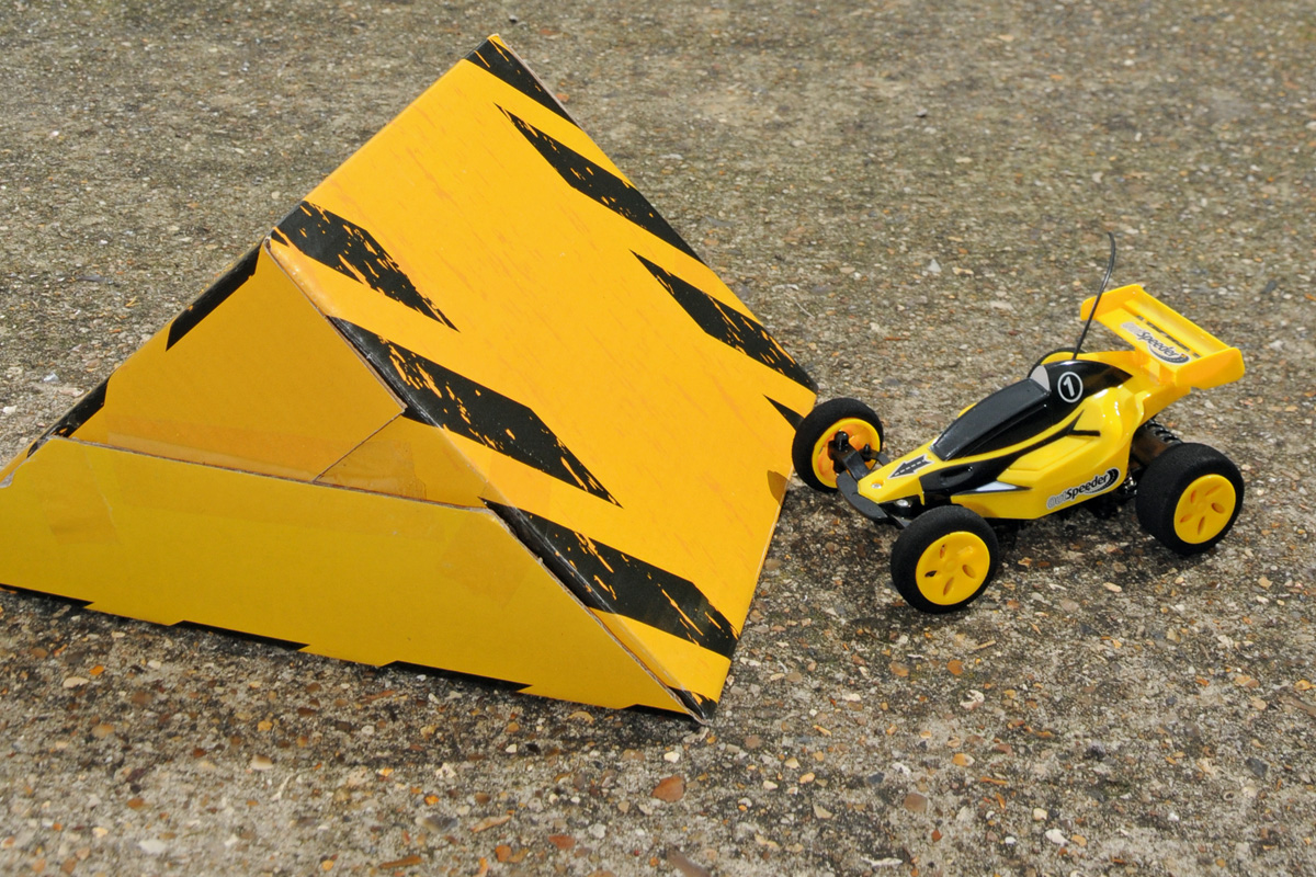 Revell Outspeeder radio-control car