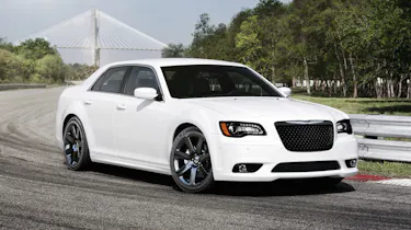 Chrysler 300C SRT8 front cornering