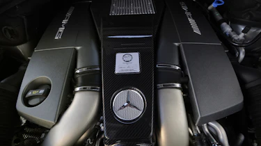 Mercedes ML63 AMG engine