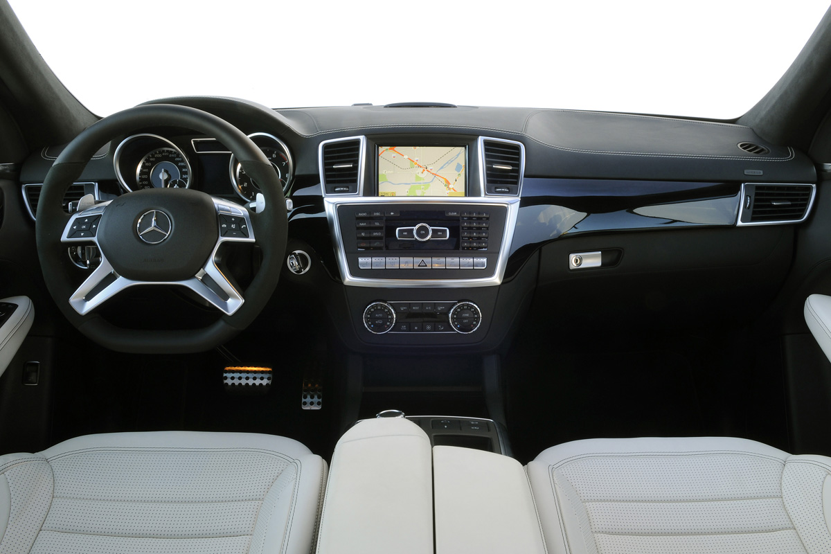 Mercedes ML63 AMG dash