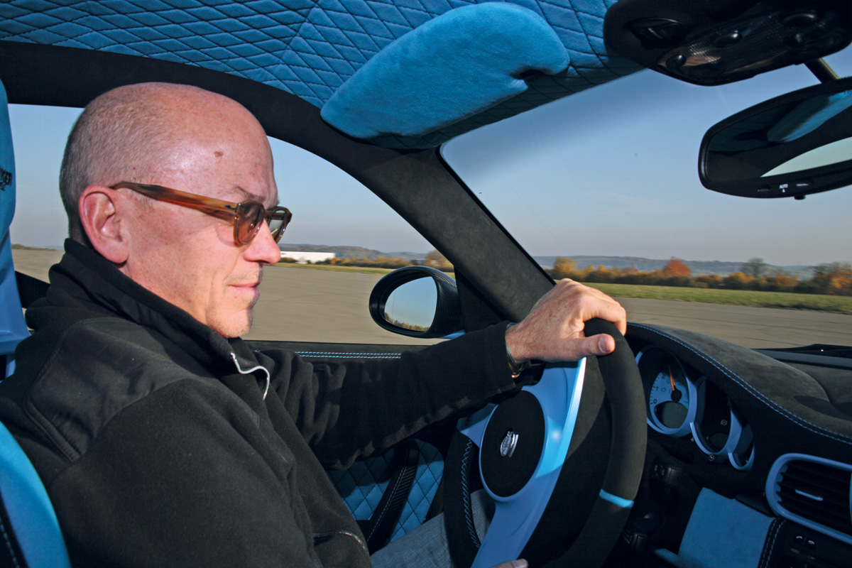Techart Porsche 911 GTStreet RS driving