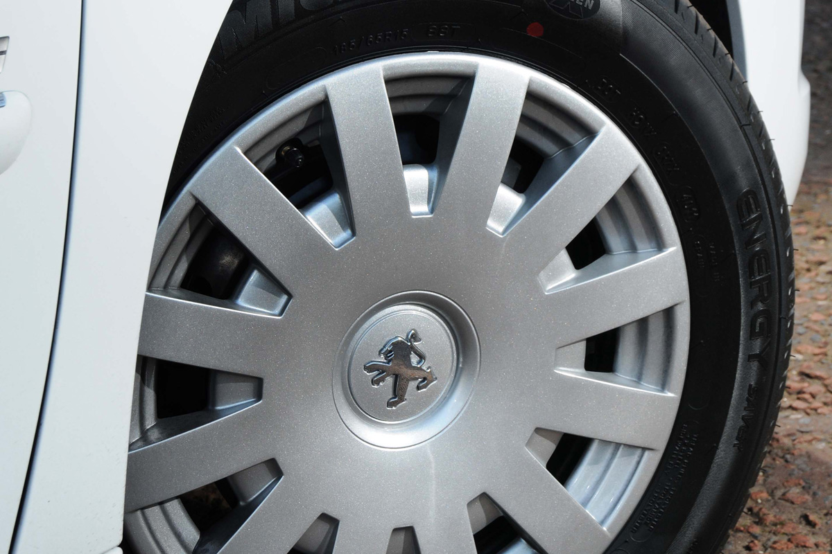 Peugeot 207 Oxygo+ wheel