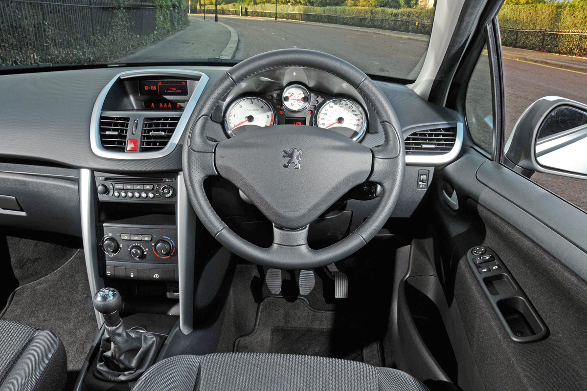 Peugeot 207 Oxygo+ dash