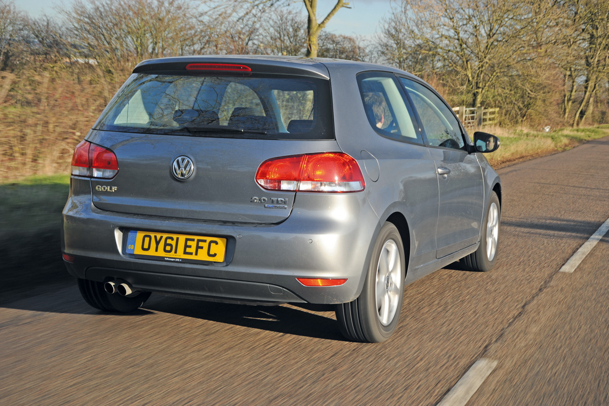 VW Golf 2.0 TDI Match rear tracking
