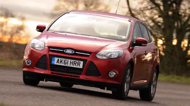 Ford Focus 2.0 TDCi Zetec front cornering