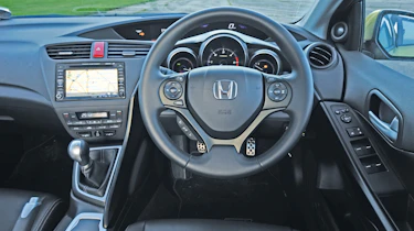 Honda Civic 2.2 i-DTEC ES dash