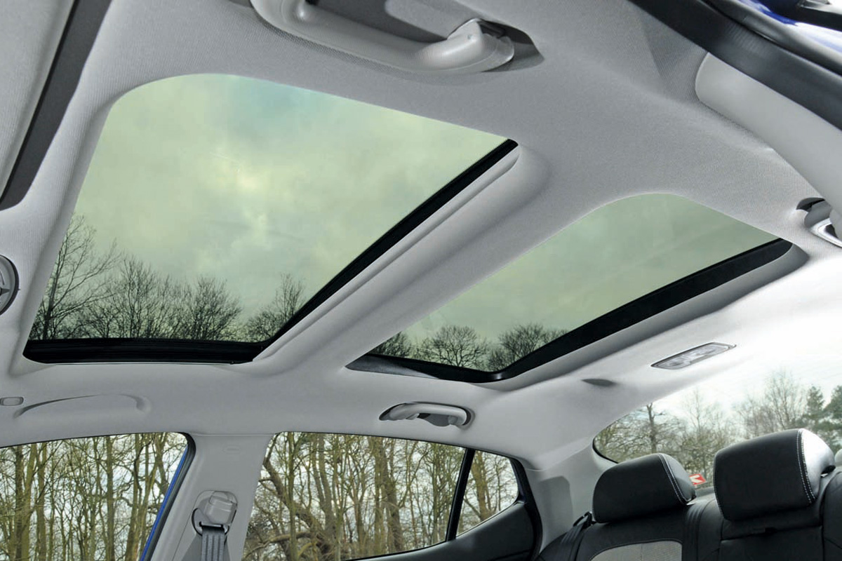Kia Optima sun roof