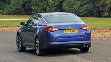 Kia Optima rear cornering