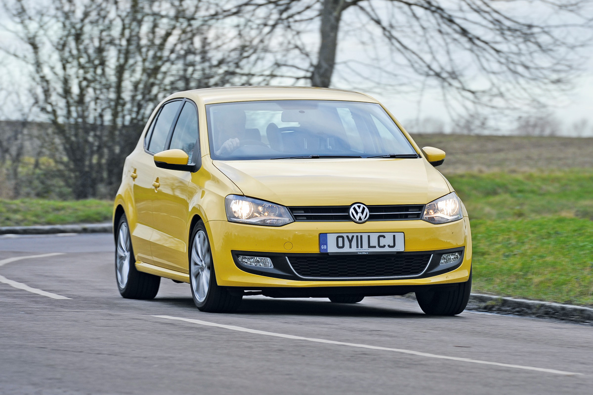 VW Polo front cornering
