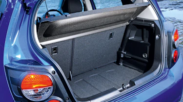 Chevrolet Aveo LT boot