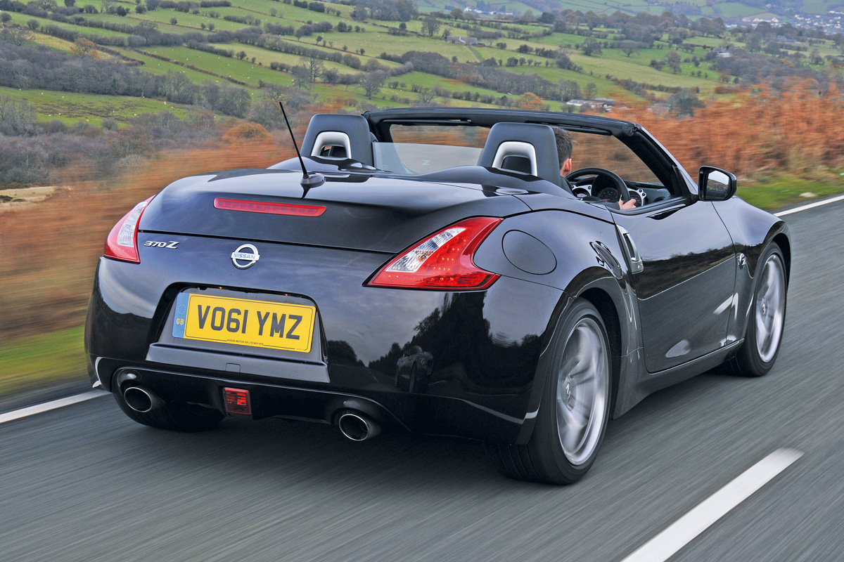 Nissan 370Z GT rear tracking