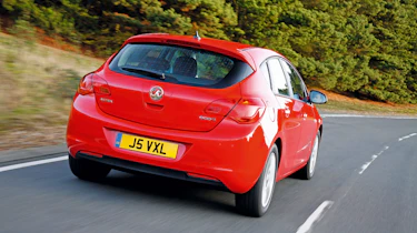 Vauxhall Astra ecoFLEX rear track
